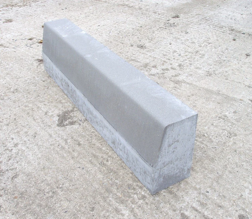 Betonové obrubníky a krajníky