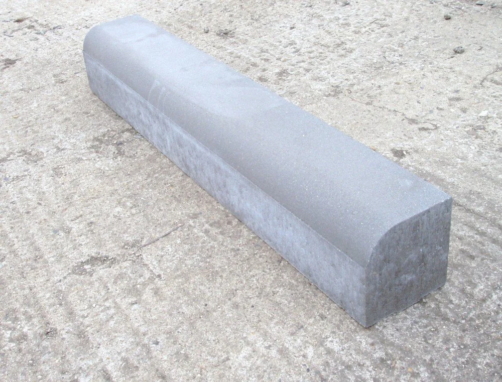 Betonové obrubníky a krajníky
